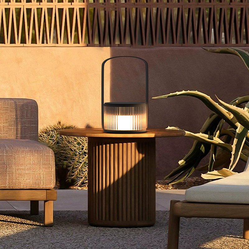 Outdoor Lighting Portable - Zewnętrzna, przenośna lampa solarna z funkcją